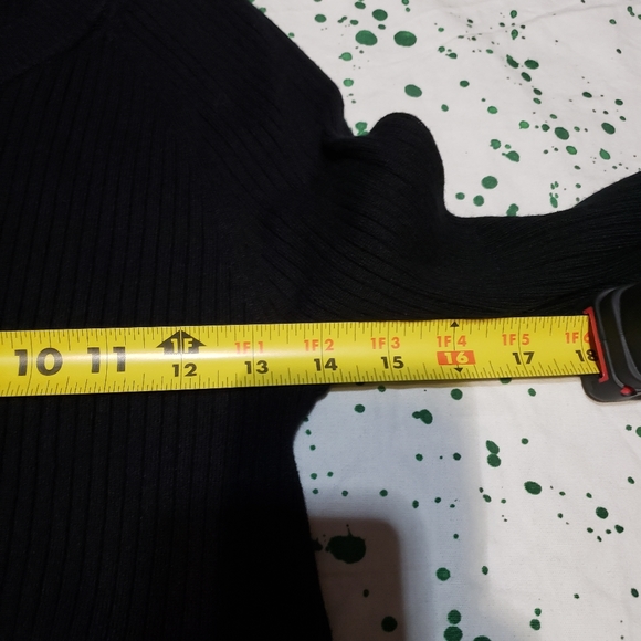 Stretchy sweater - Picture 3 of 7